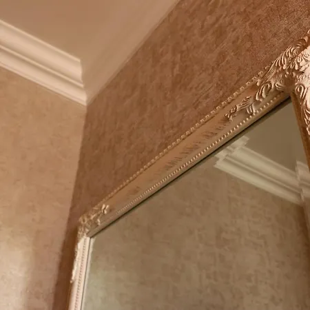 Crystal Apartment *
