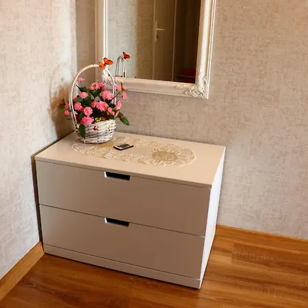 Apartment Crystal *